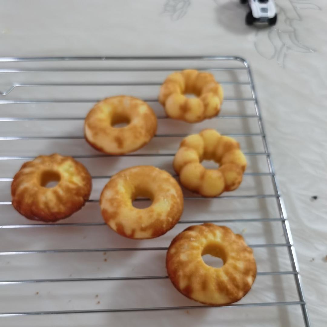 蛋糕甜甜圈