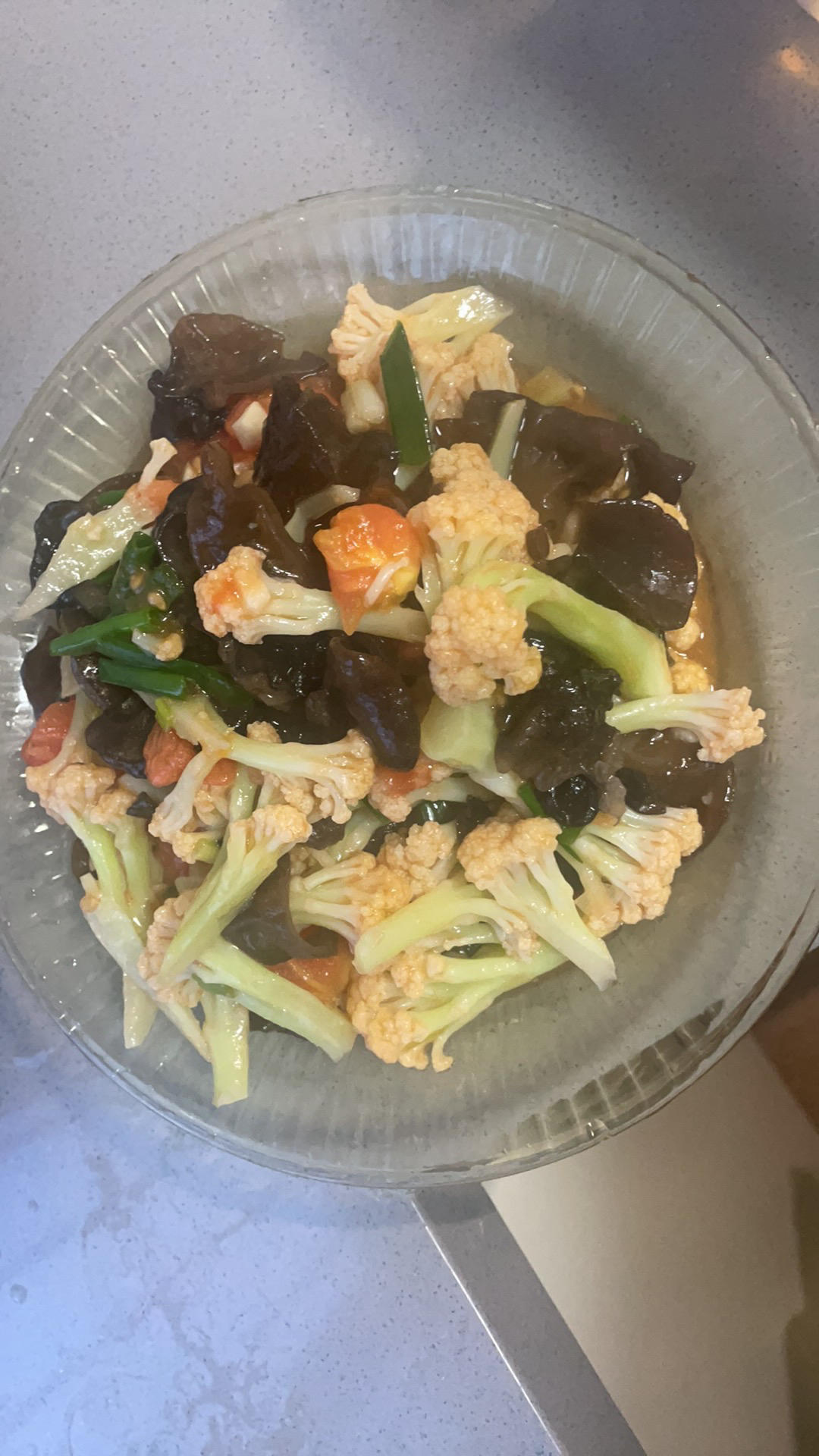 炒黑木耳花菜西红柿