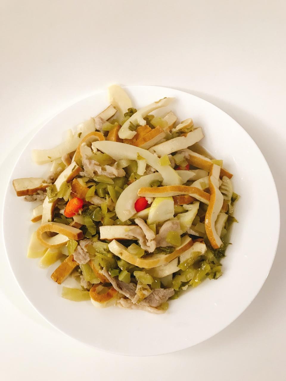 冬笋滑炒肉片