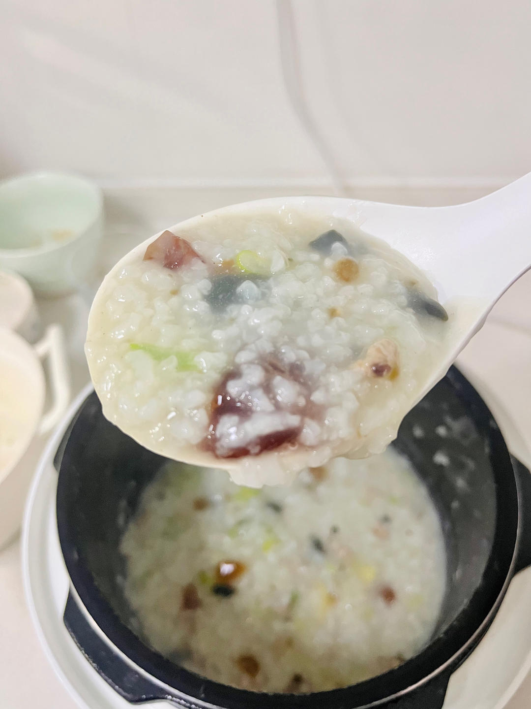 堂妈小厨——超好喝的皮蛋瘦肉粥