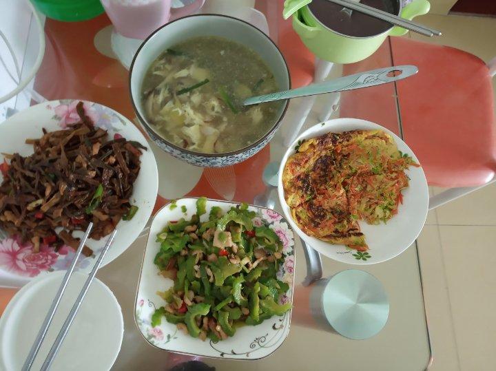 超简单胡萝卜包菜鸡蛋饼