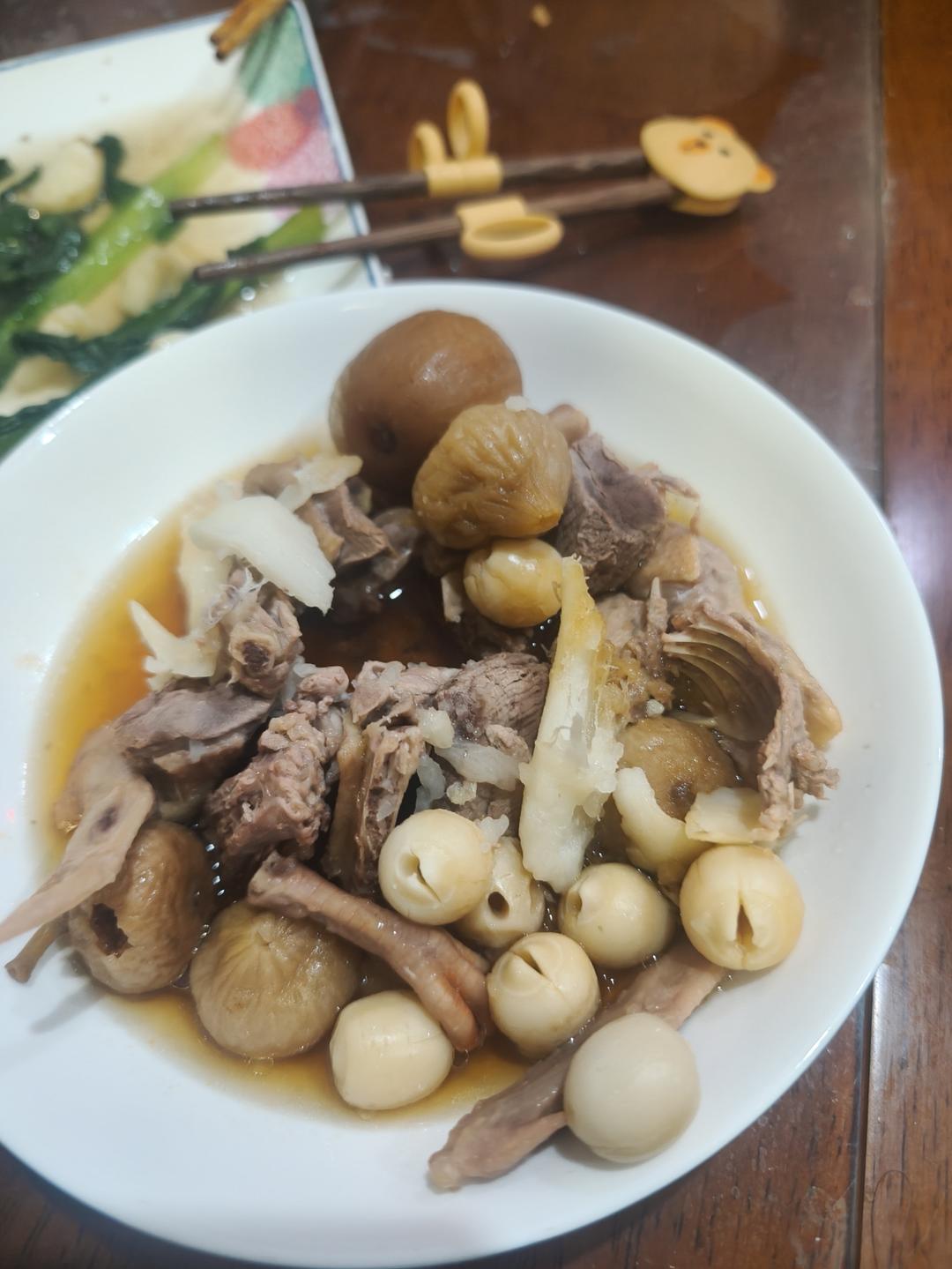 山药鸽子汤（补血益气健脾胃）