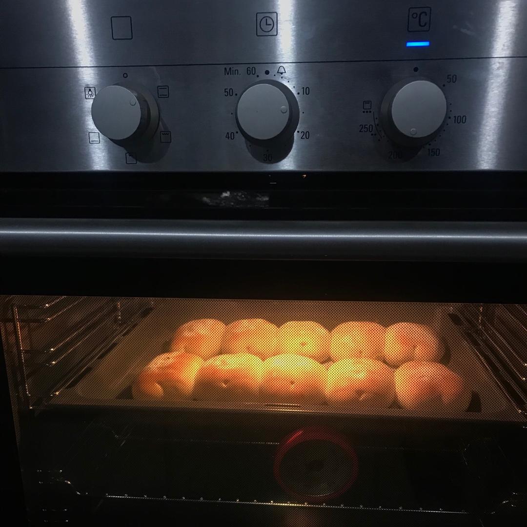 软到不知所措的牛奶卷