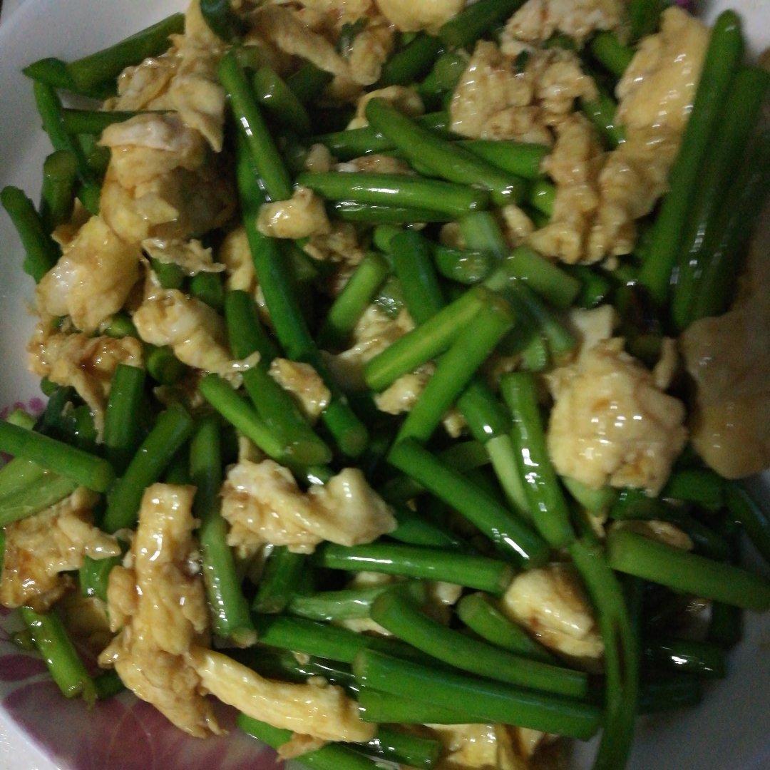 蒜薹炒鸡蛋