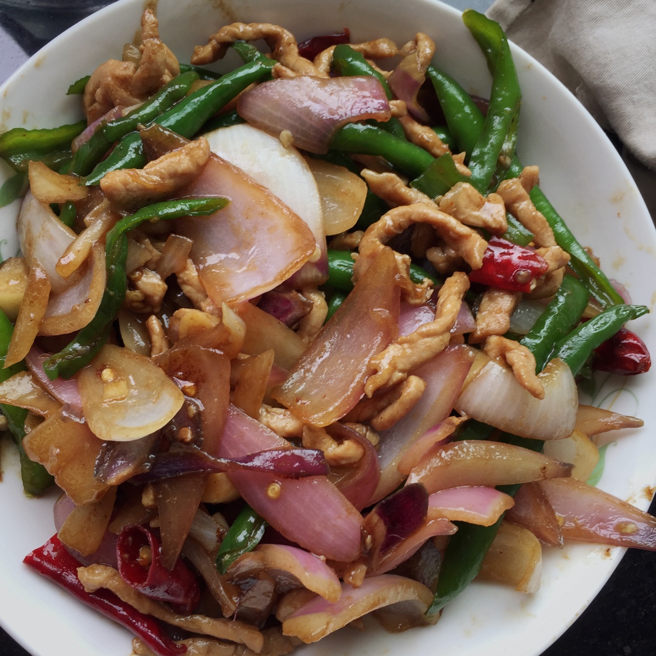 么么哒12345做的洋葱青椒炒肉丝