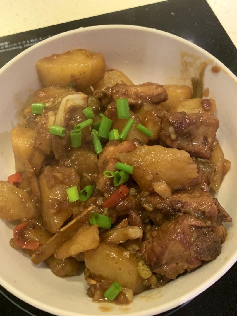 我下铺是个瘦子iii做的土豆烧排骨