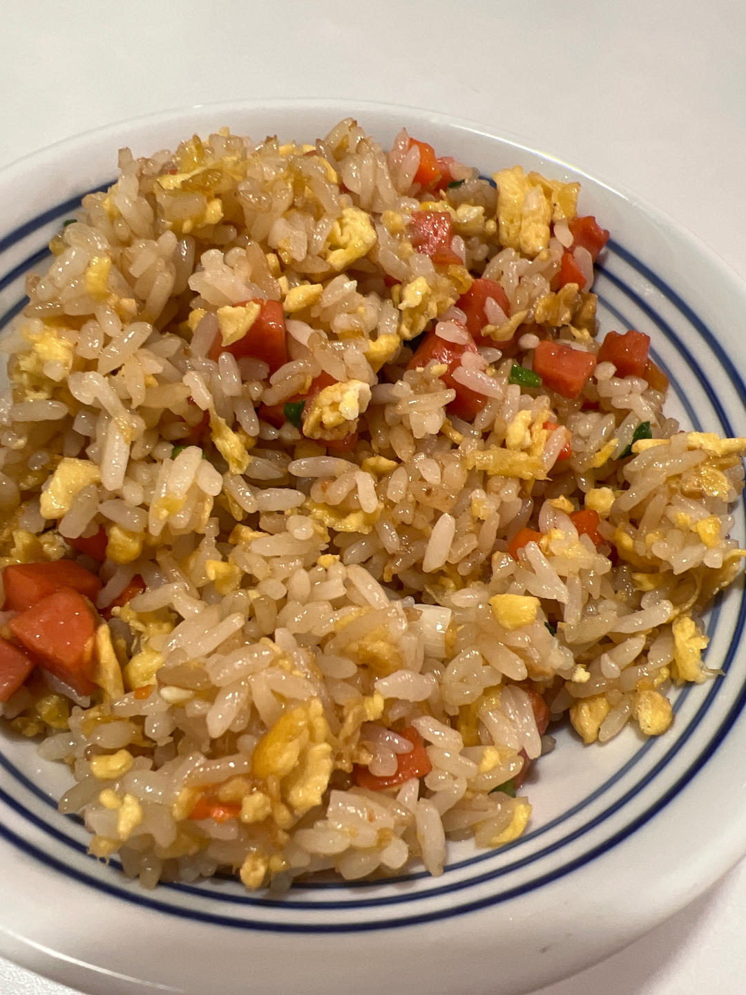 火腿肠蛋炒饭