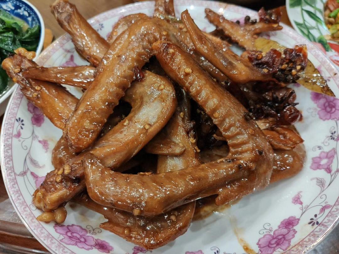 周黑鸭味～～～鸭翅 鸭爪