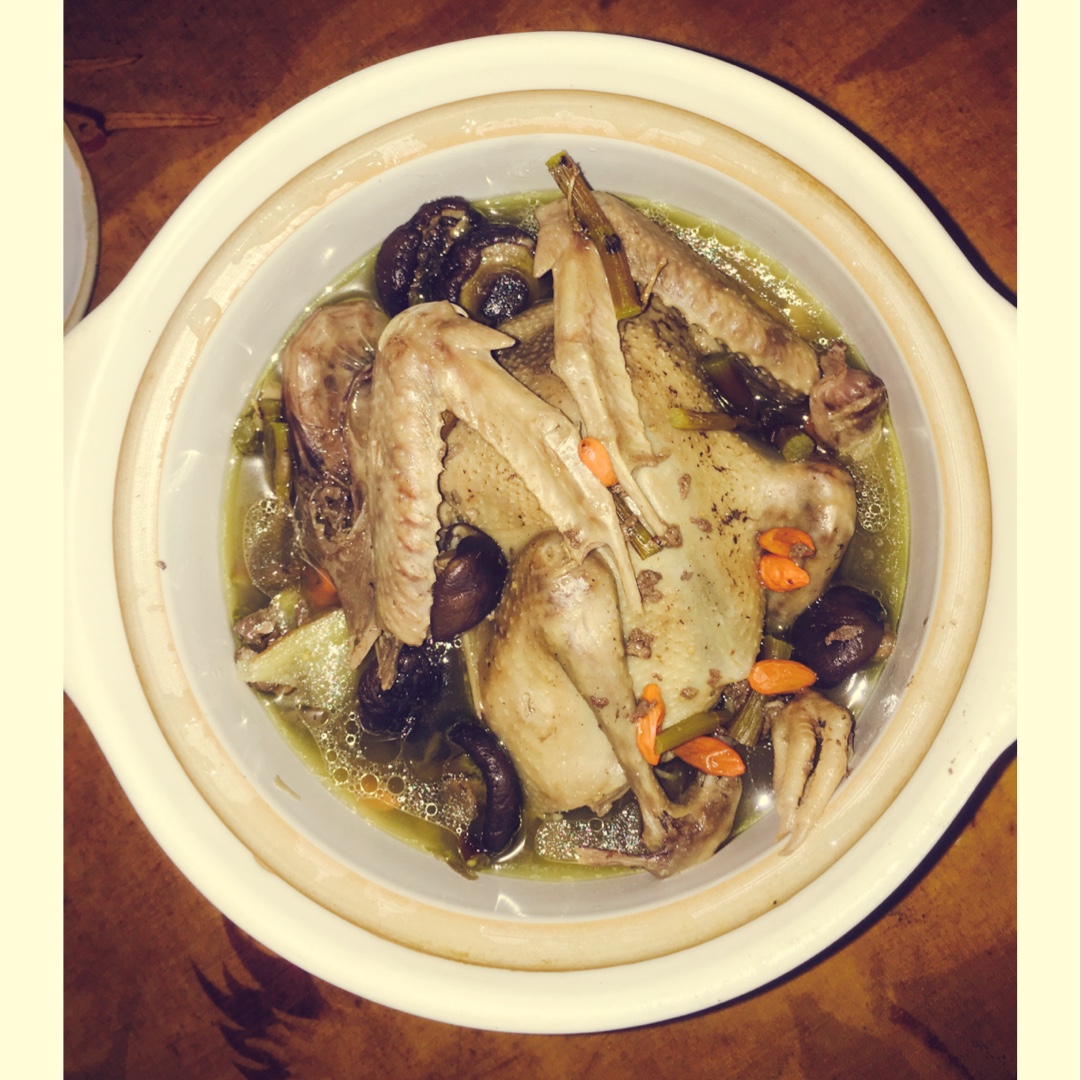 安欣0722做的香菇煲乳鸽