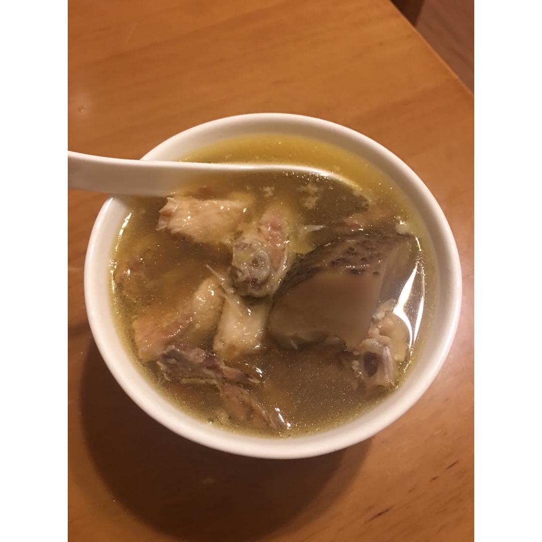 花胶鸡汤