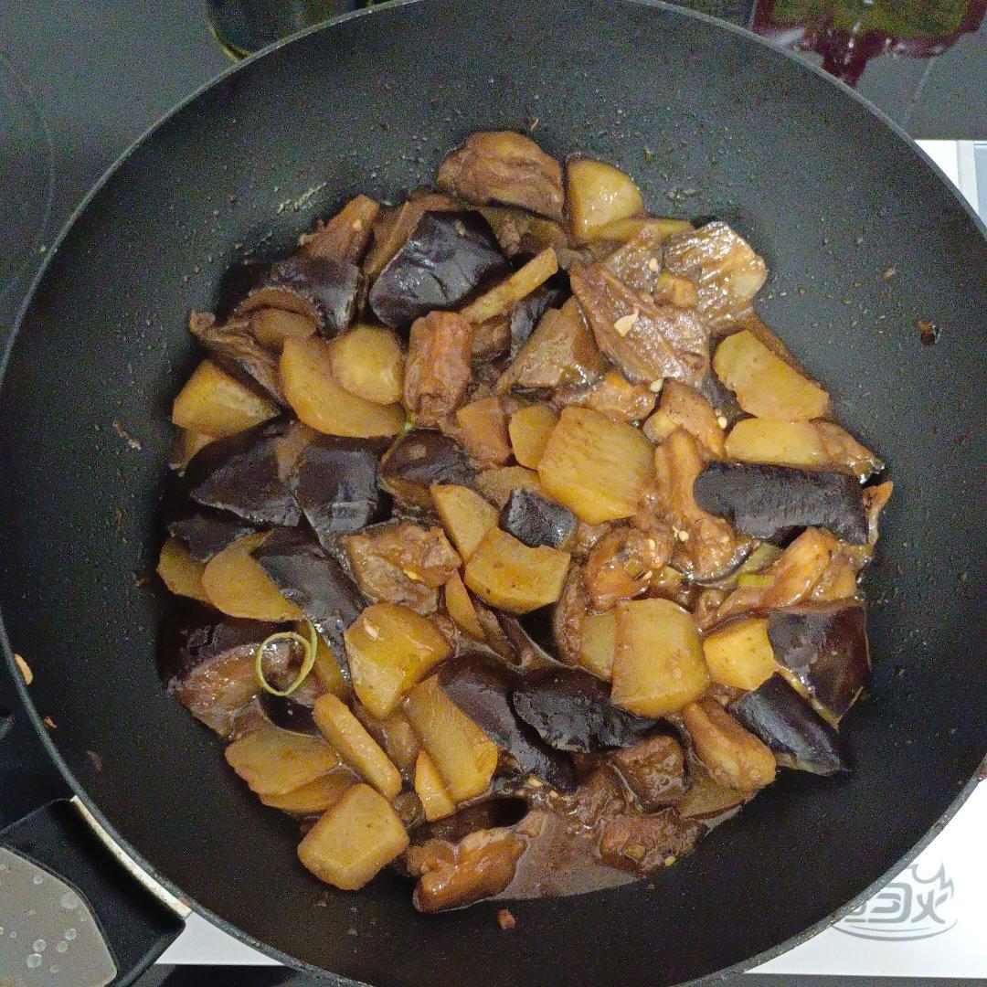 【超下饭】土豆炖茄子