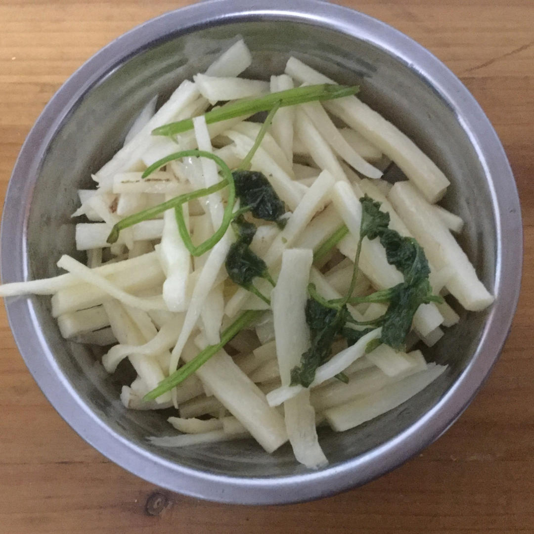 清炒茭白