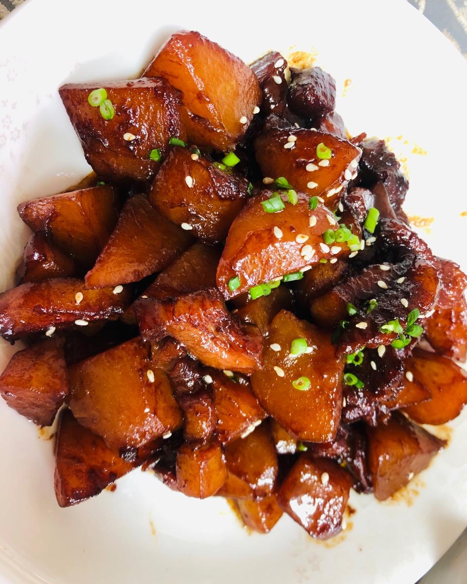 红烧肉炖土豆（丝毫不腻）