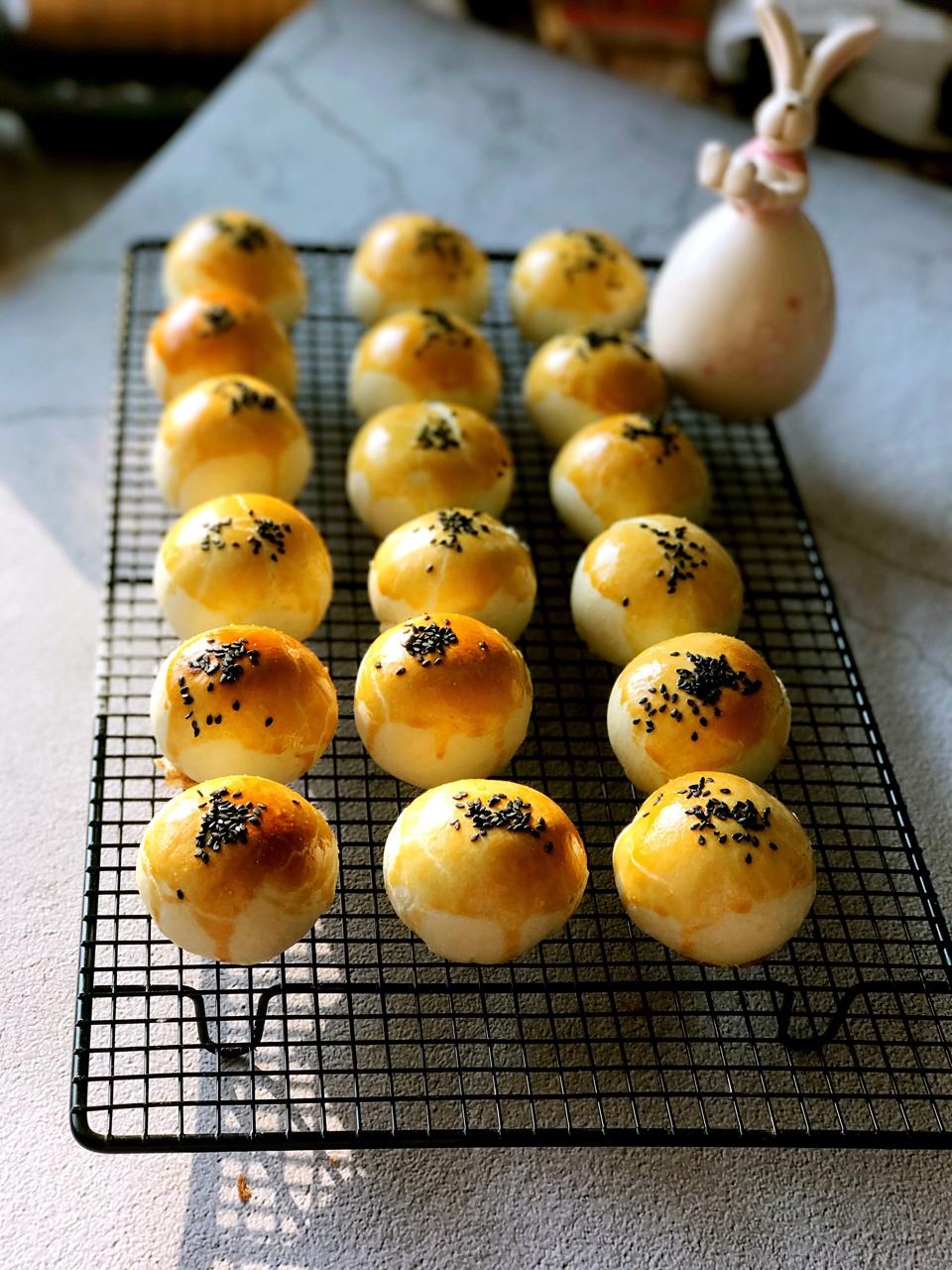 百吃不腻的蛋黄酥