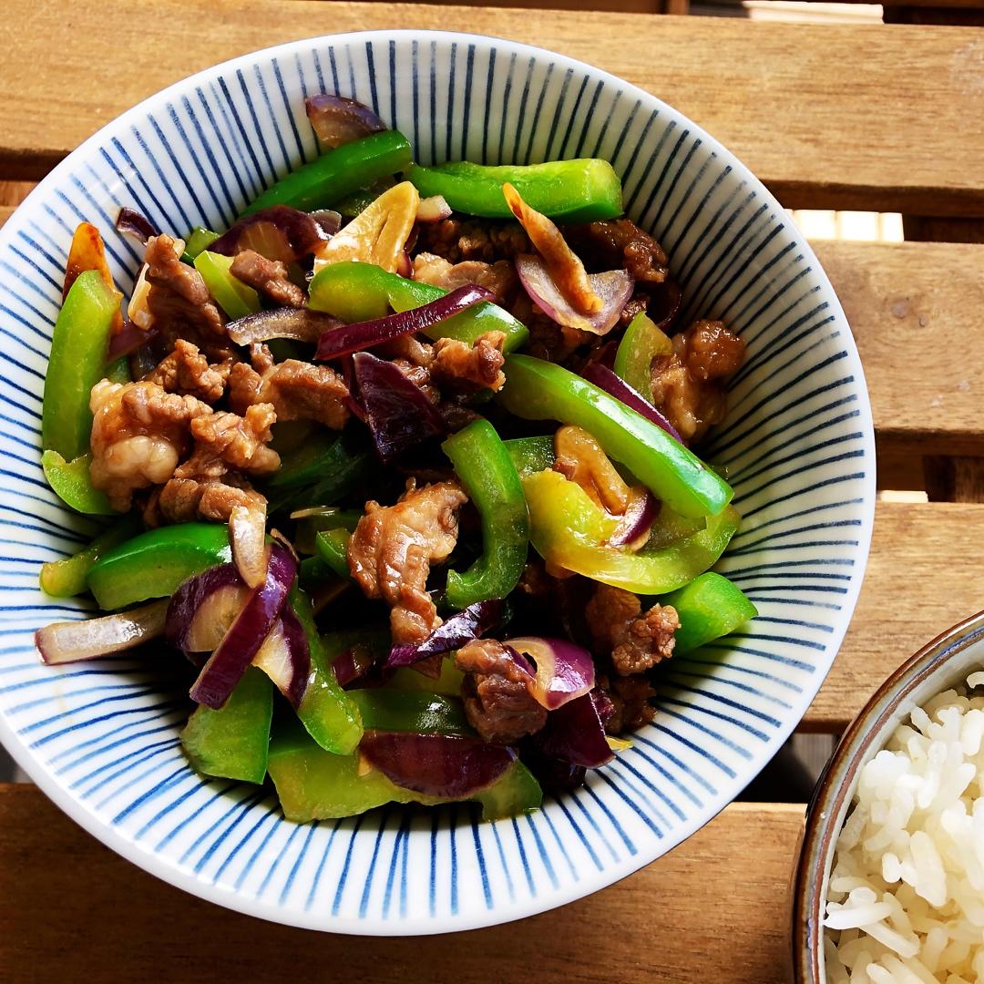 【小高姐】青椒牛肉 如何炒出嫩滑的牛肉