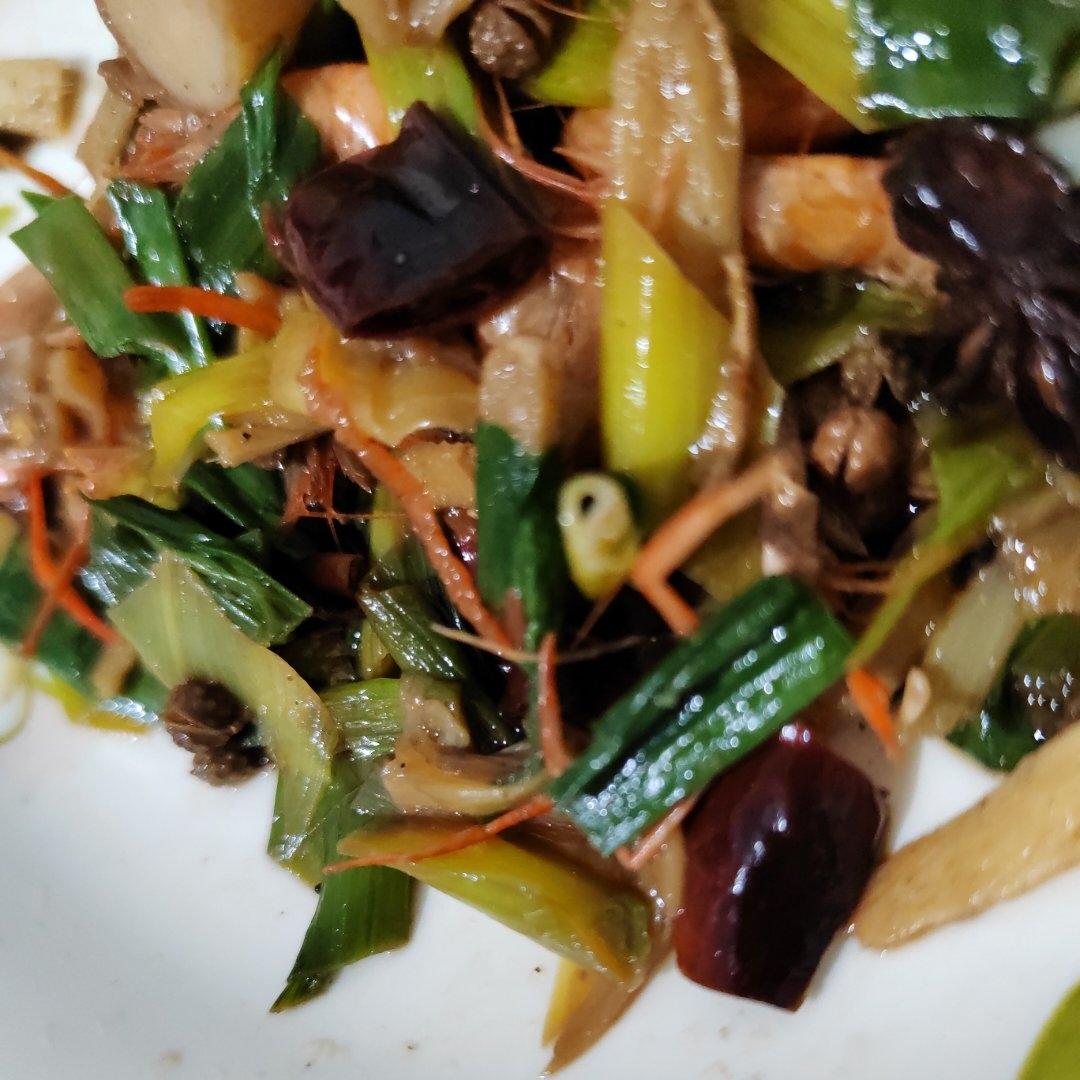 爆炒小河虾