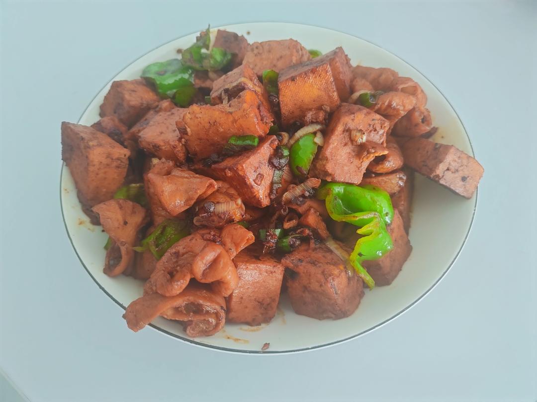 肥肠炖豆腐