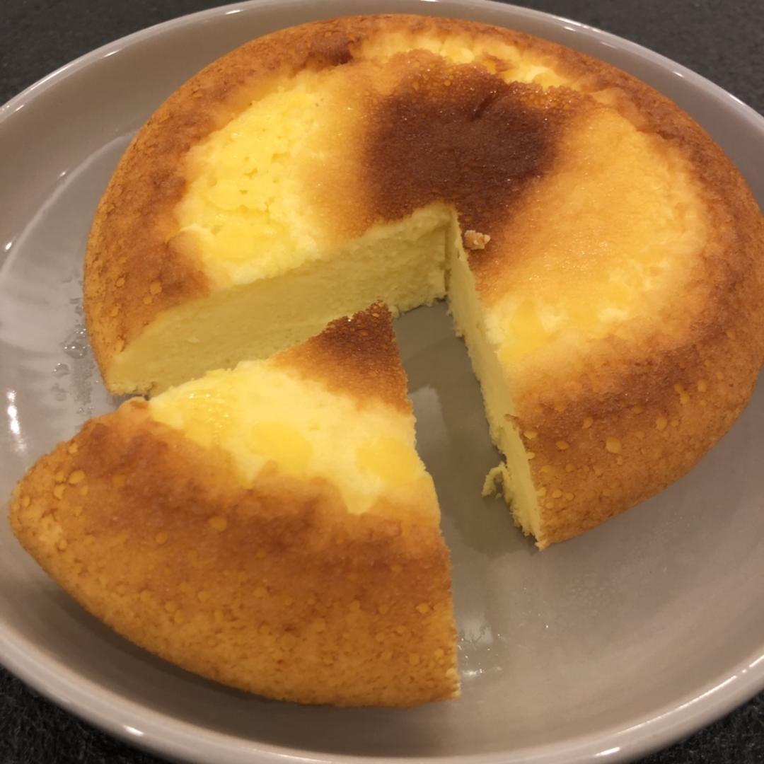 超棒，不用烤箱也能做蛋糕！微博访问量曾突破10W+的热门帖——电饭锅做蛋糕（多动图，孔瑶的食谱）