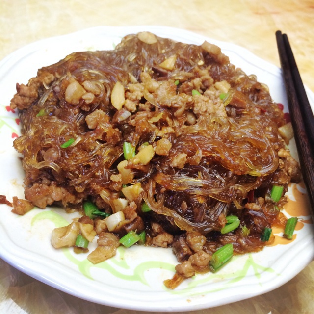 蚂蚁上树