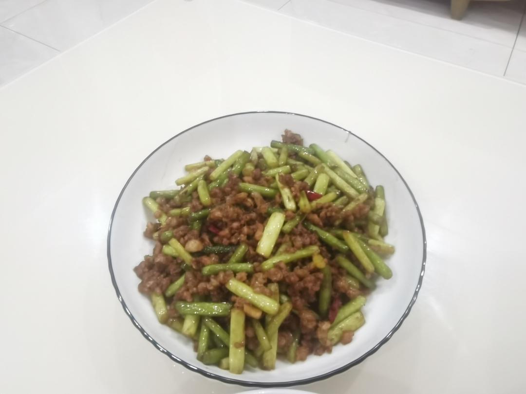 蒜苔肉沫｜真的很费饭