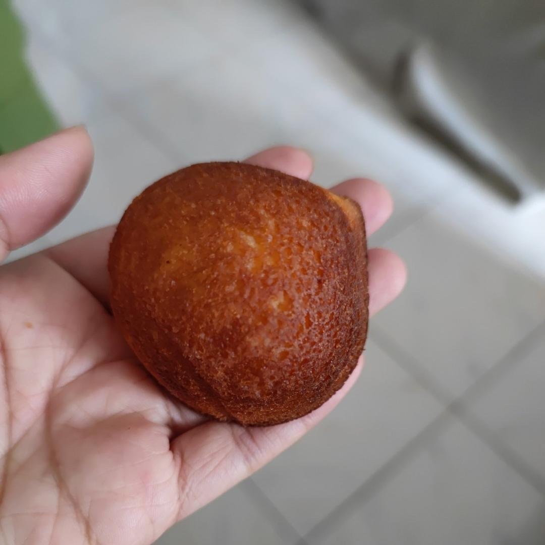 玛德琳（蓝带方）