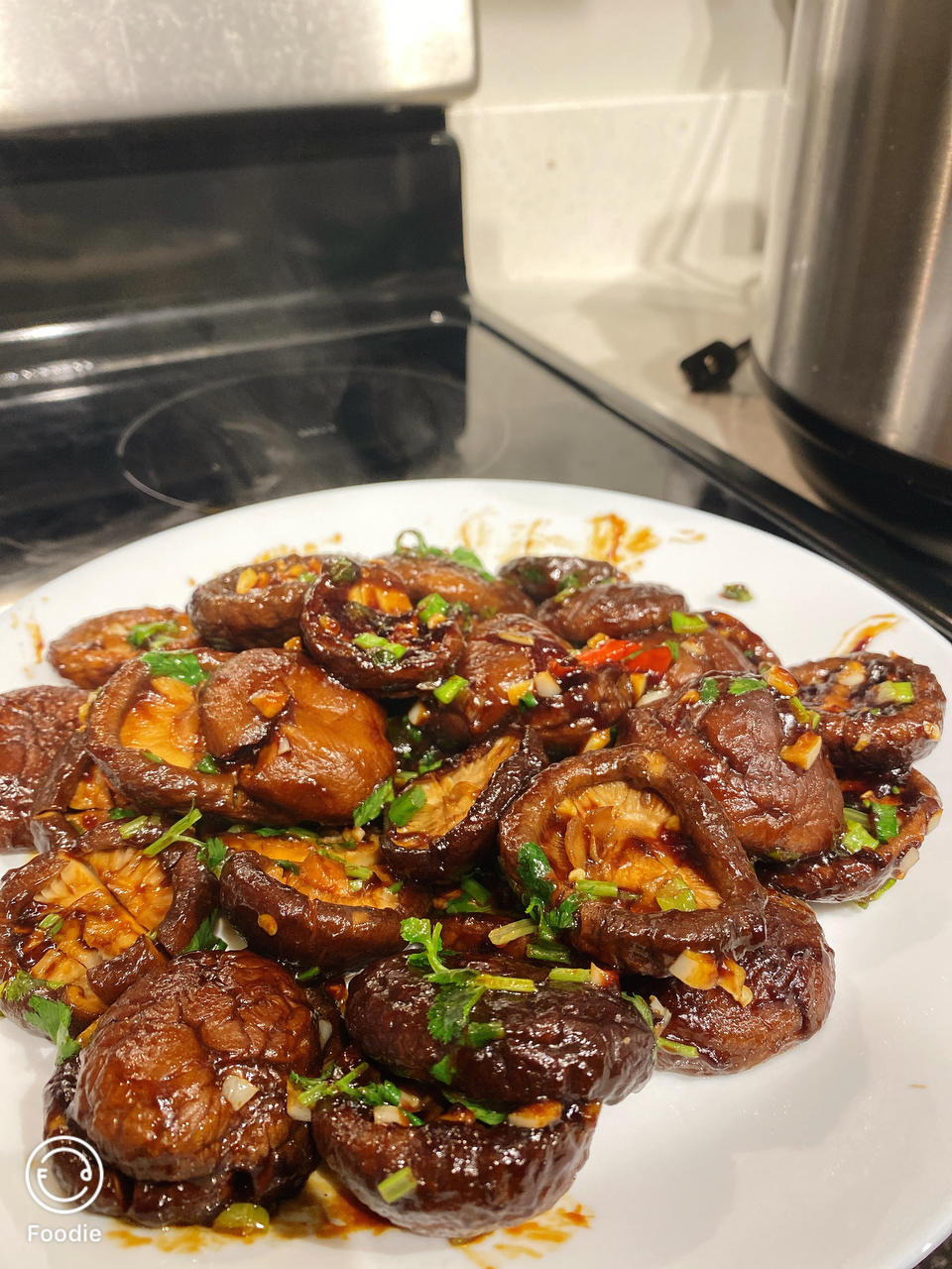 超级下饭的素鲍鱼～酱汁香菇，比肉还好吃