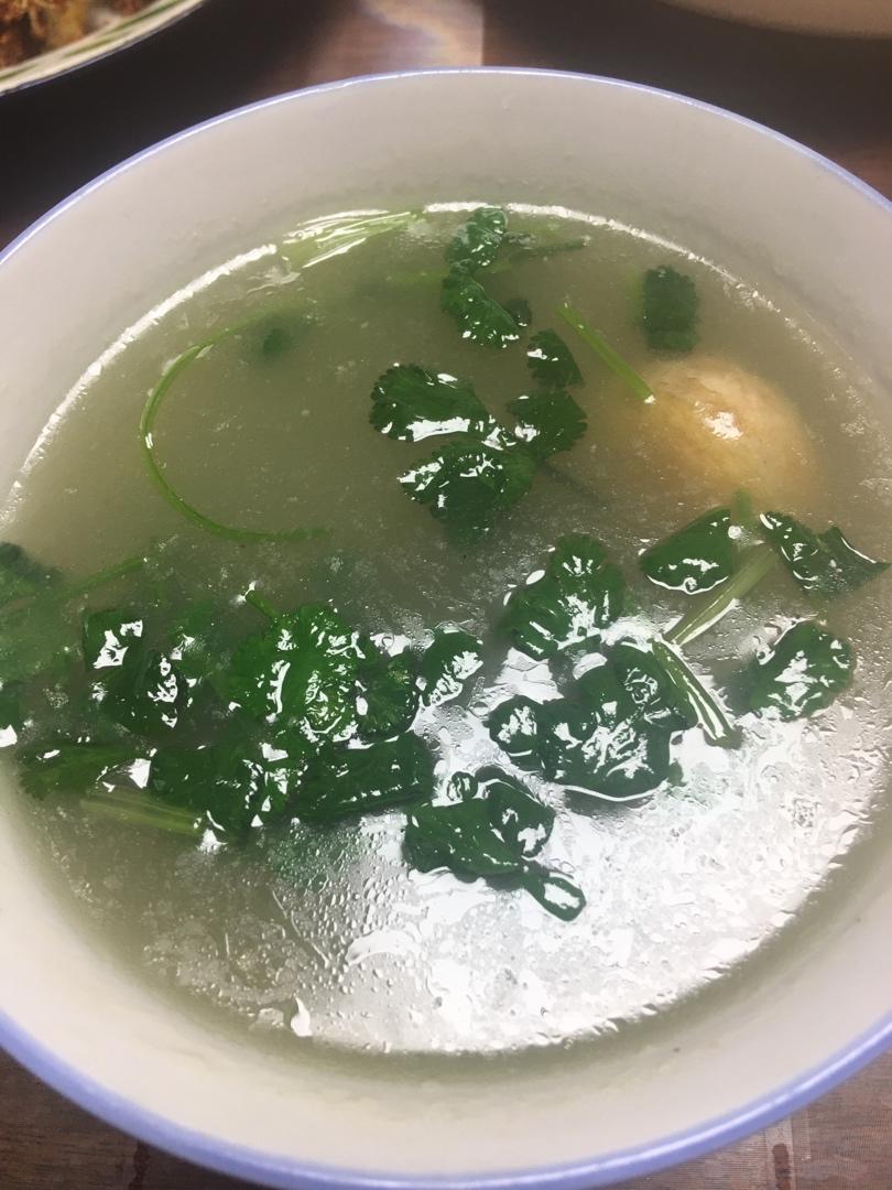 鲜掉眉毛口蘑汤