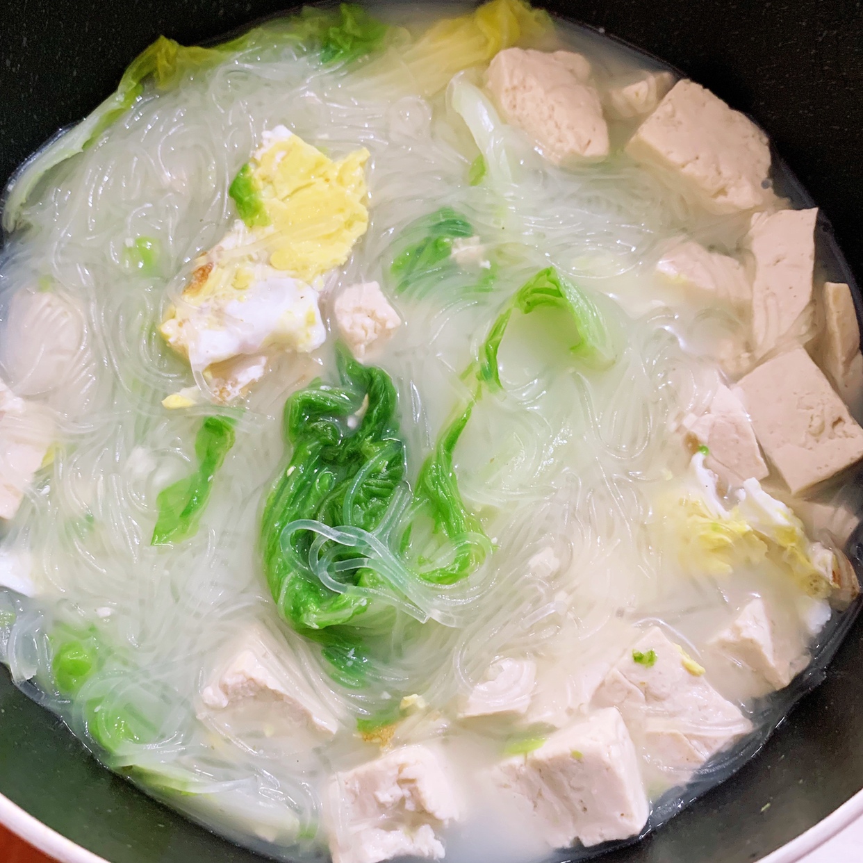一人食 白菜豆腐粉丝汤的做法