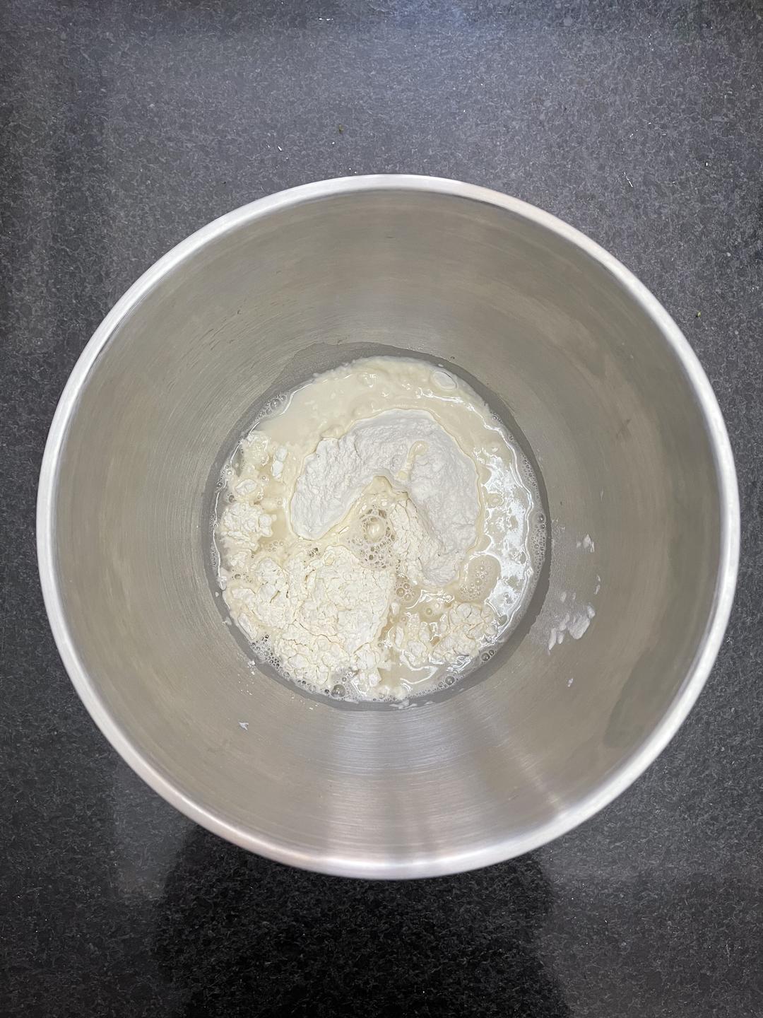 纯奶手撕吐司的做法 步骤1