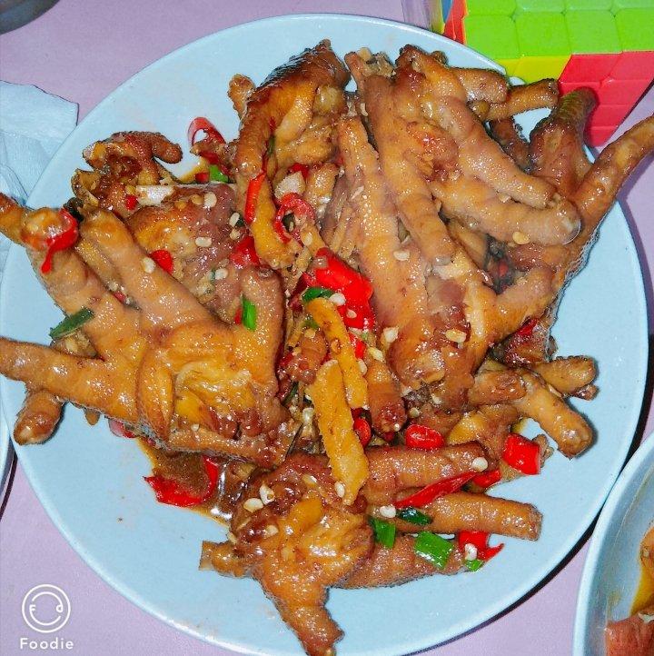 香辣烧鸡爪