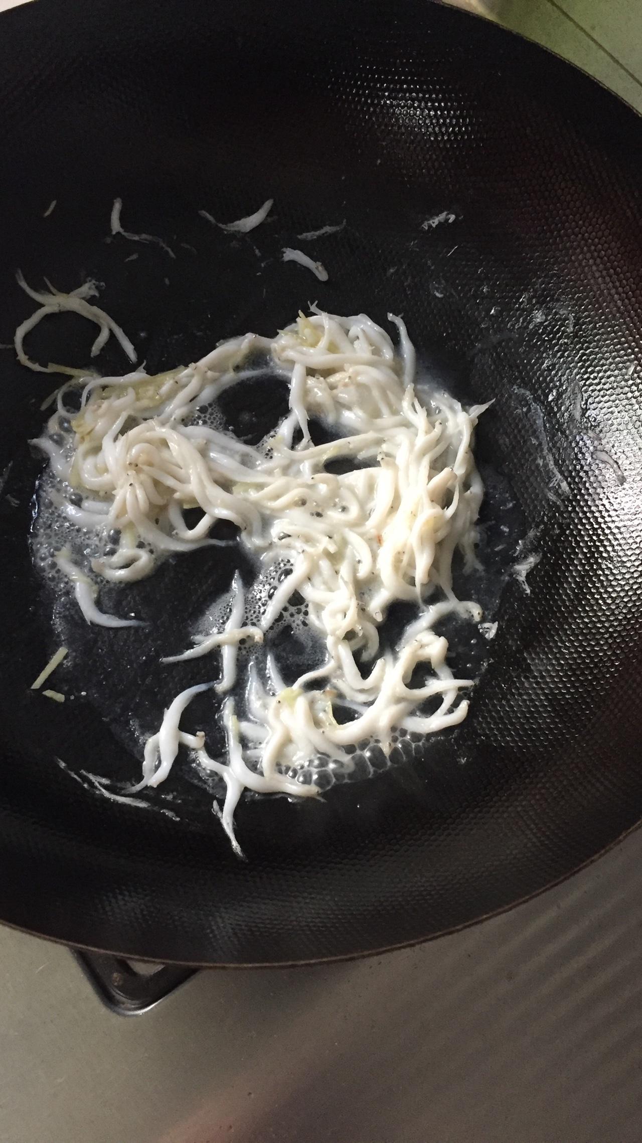 月子餐：银鱼米苋的做法 步骤1