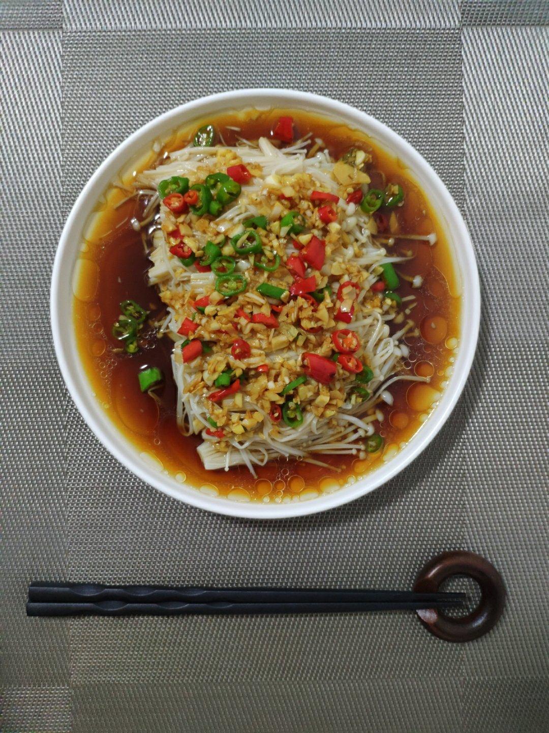 凉拌金针菇