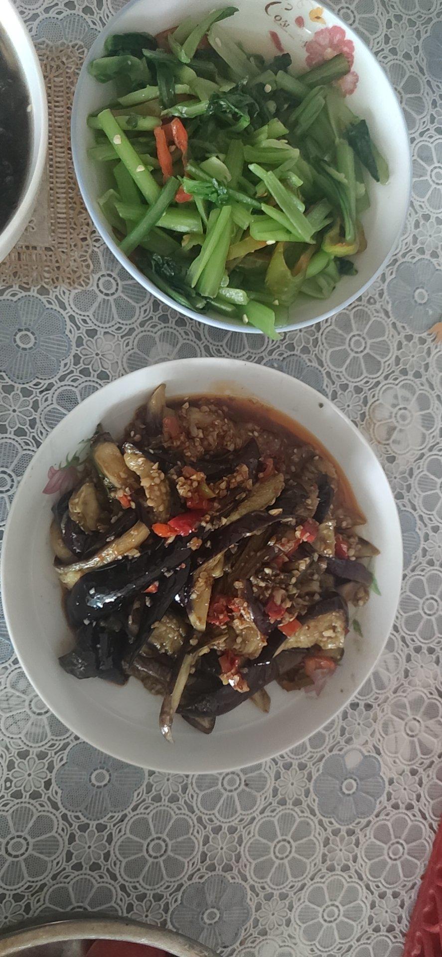 蒜泥茄子（蒸）