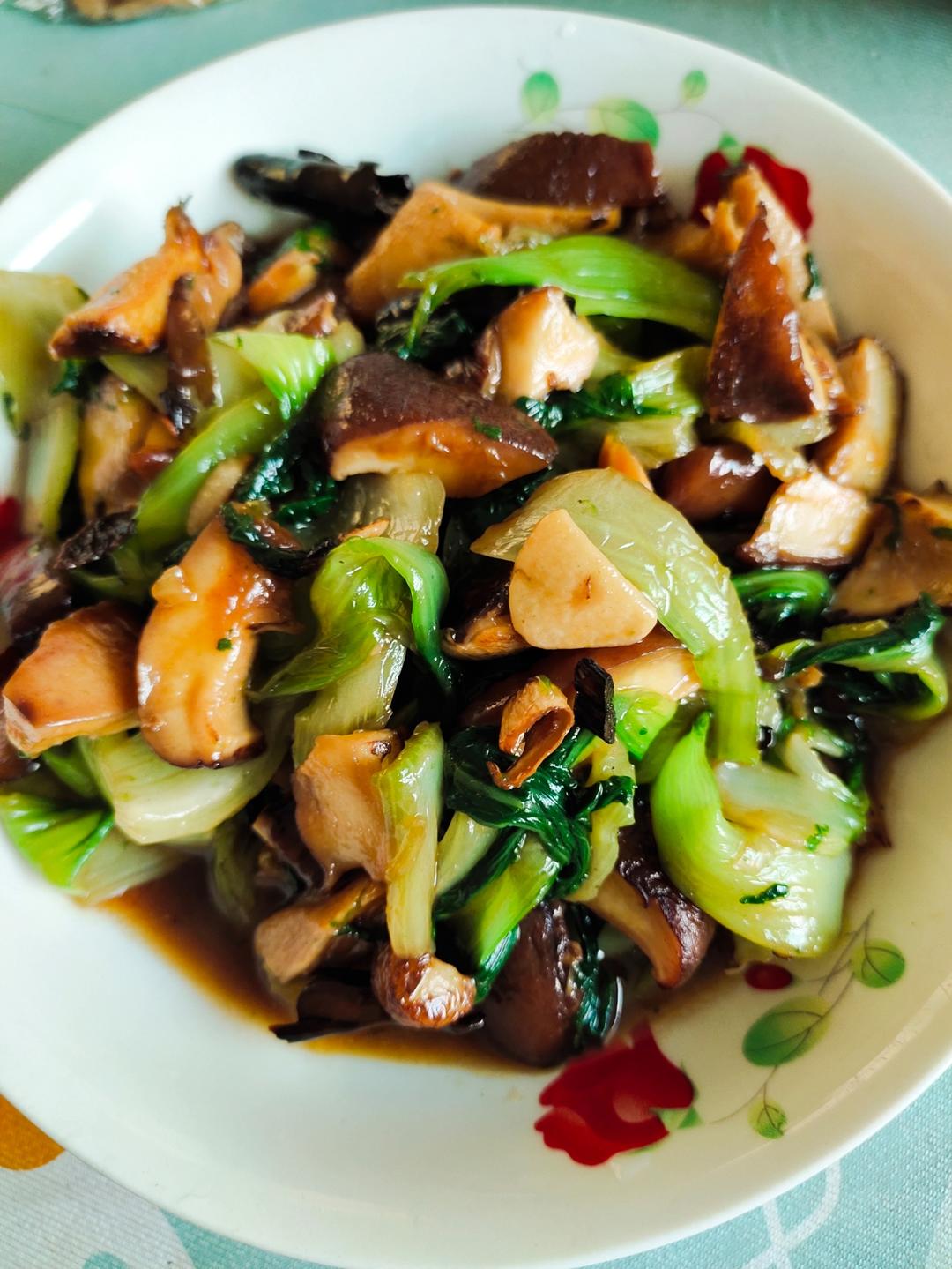 香菇炒油菜/一道春味