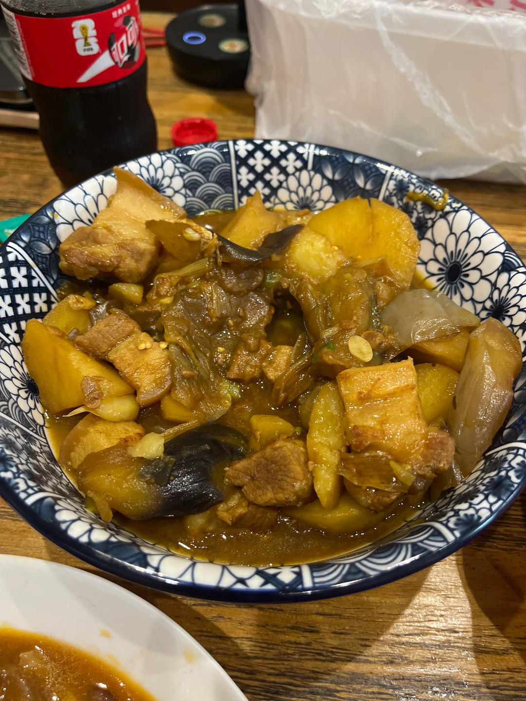 五花肉茄子炖土豆