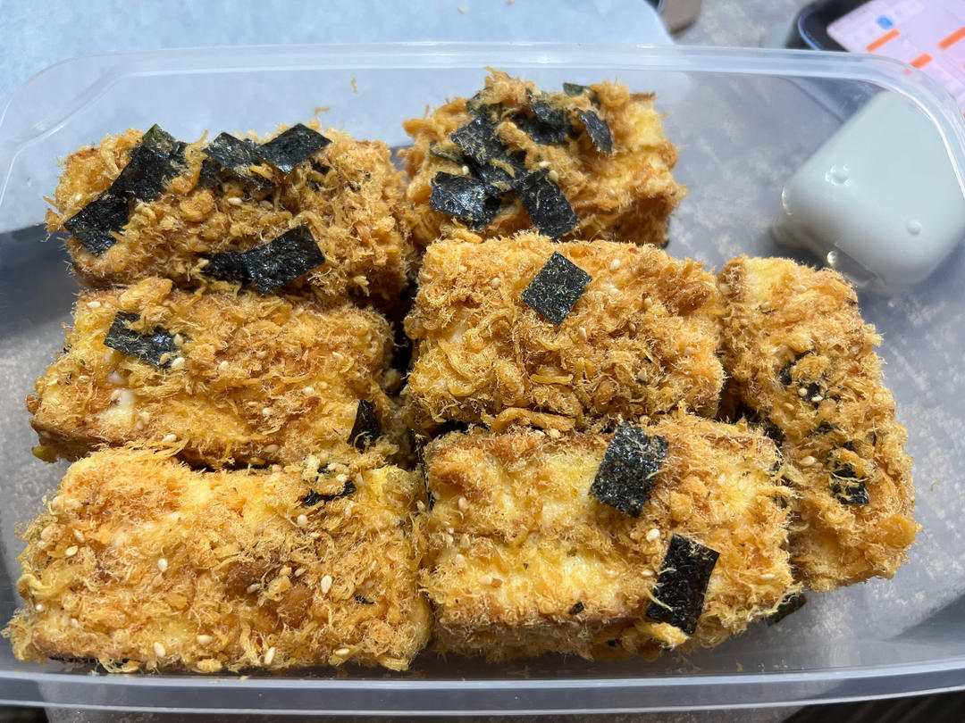 朋友都说比鲍师傅好吃的海苔肉松小贝