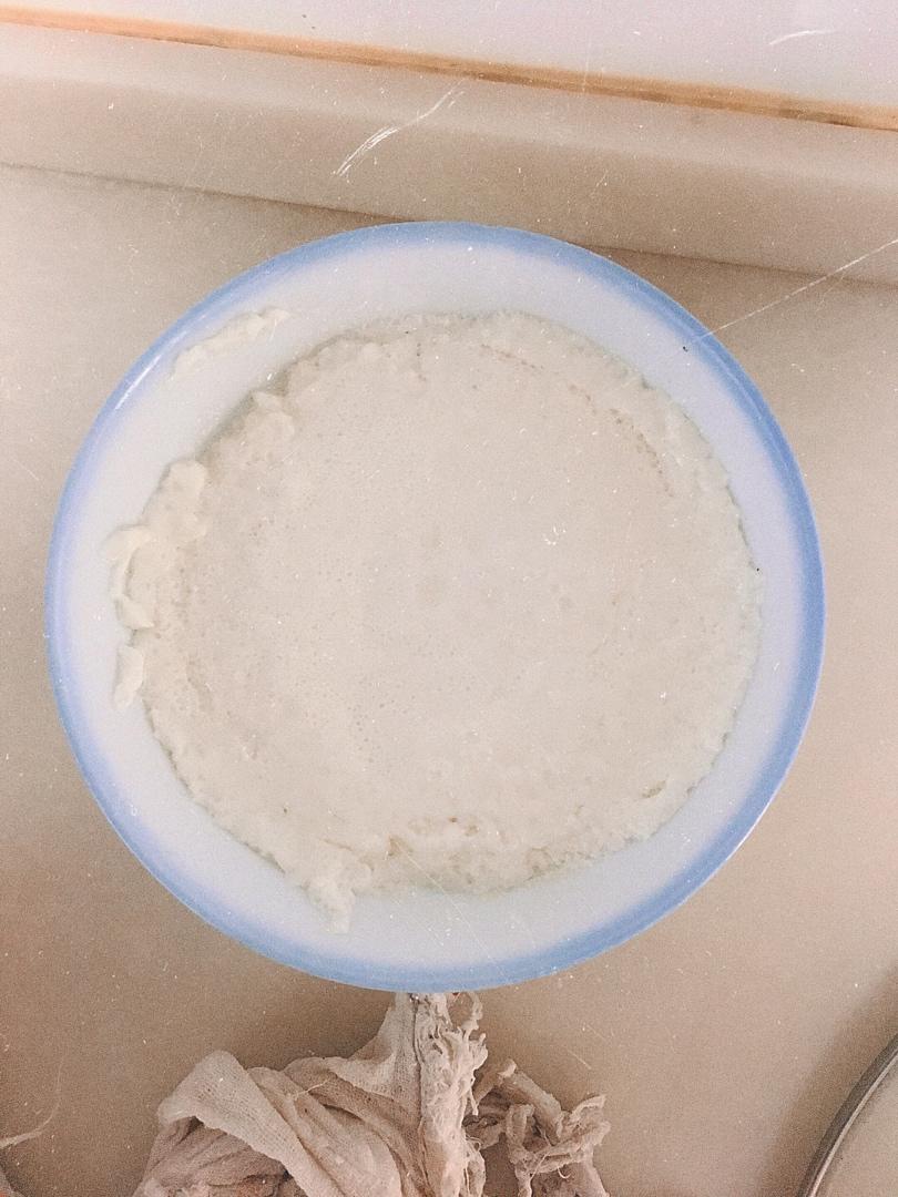 【双皮奶】还有厚奶皮的单皮奶、蜜红豆、蛋黄小饼干、它们都整整齐齐的