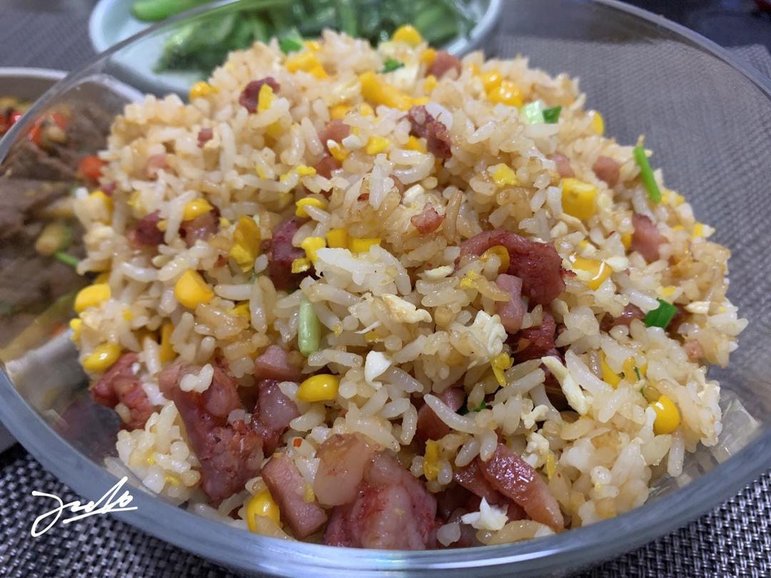 厨师长教你“蛋炒饭”如何做才好吃，答案都在这里面！