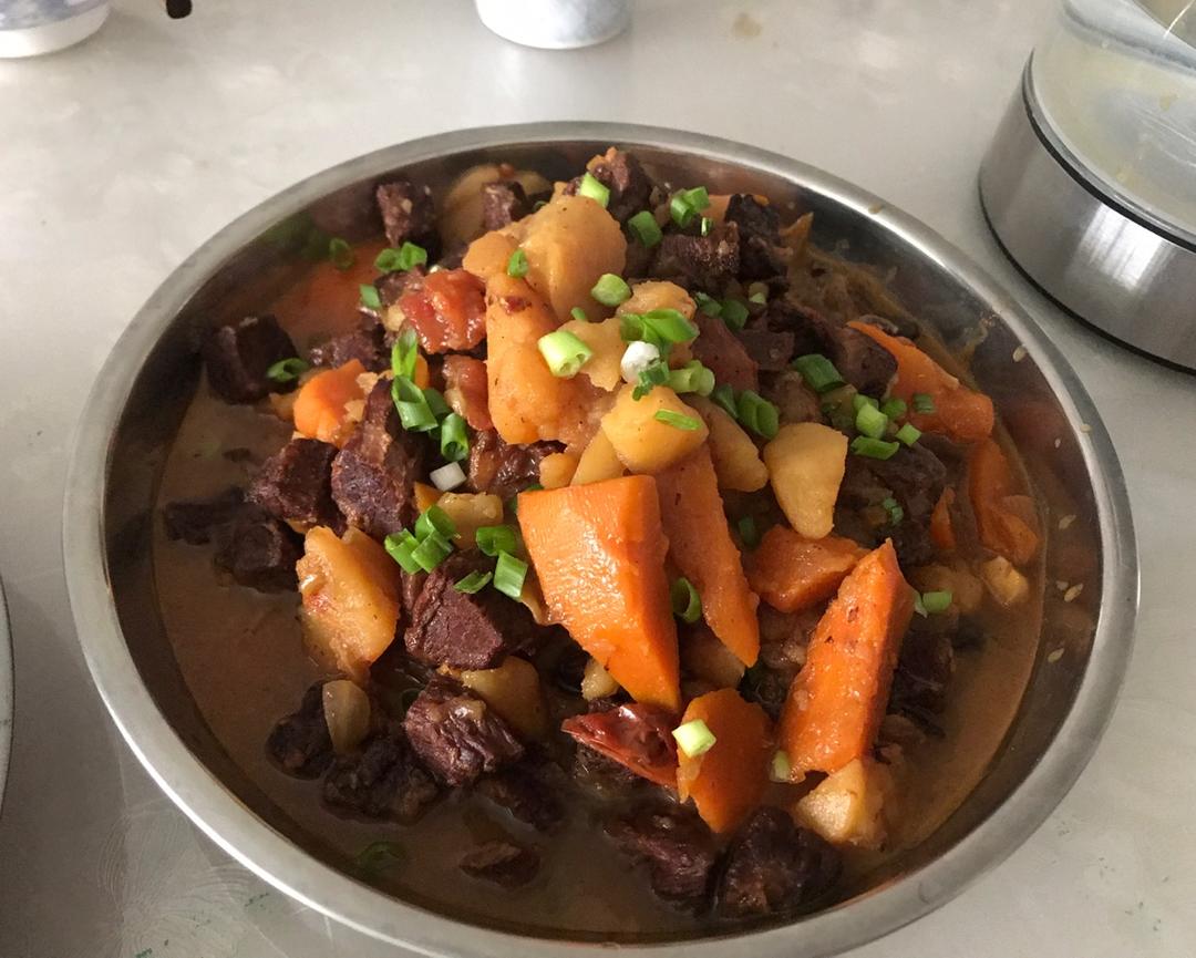 番茄土豆炖牛腩