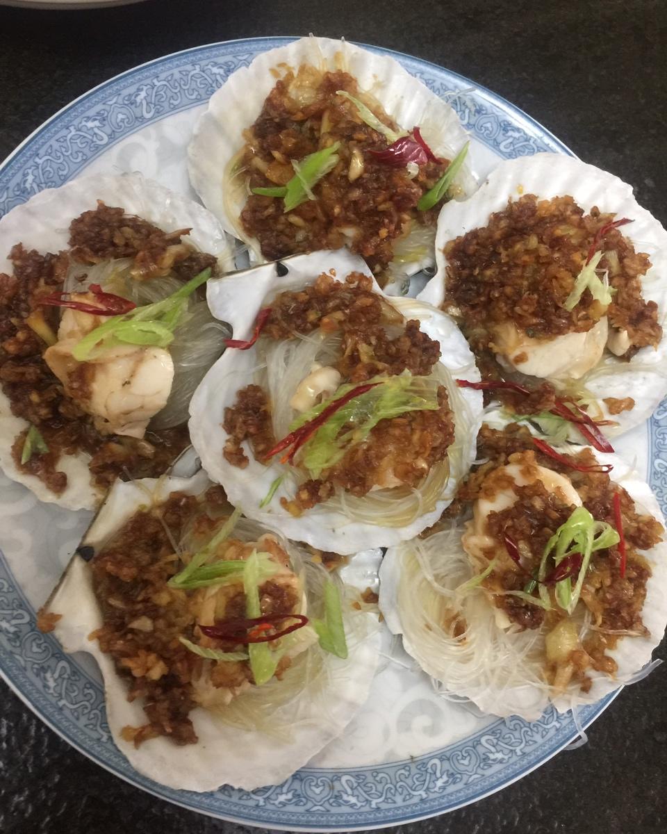 蒜蓉粉丝蒸扇贝