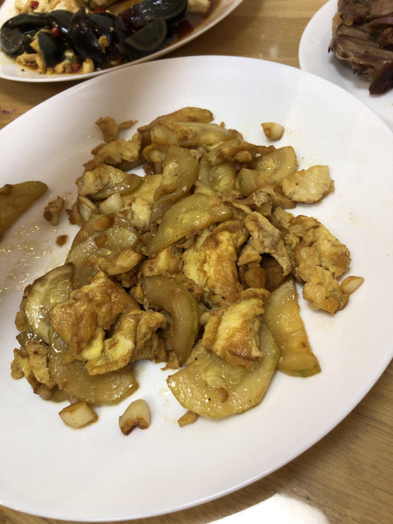 西葫芦炒鸡蛋(从不修图，拒绝夸张)