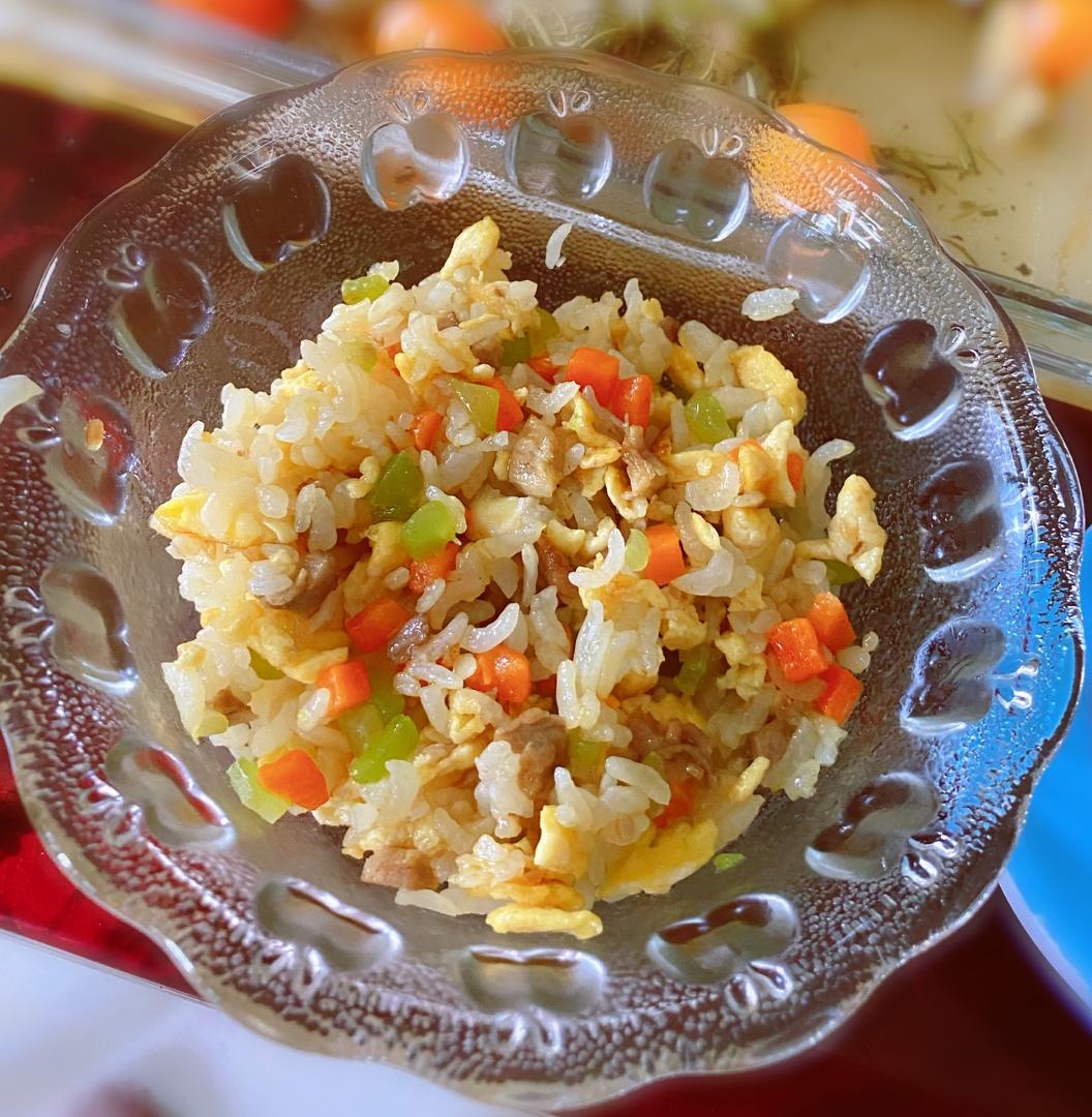 不正宗的扬州炒饭（家常版）