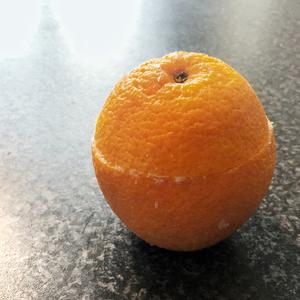 养乐多橙子冰沙的做法 步骤1