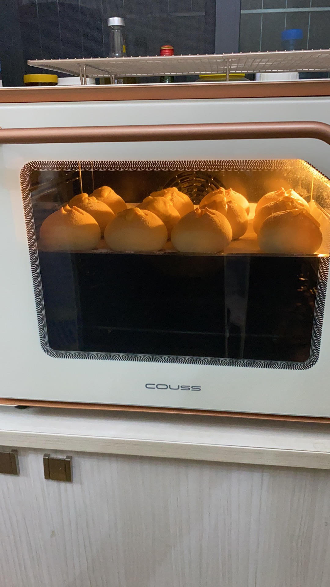 (超好吃的咸口面包）爆浆培根芝士面包