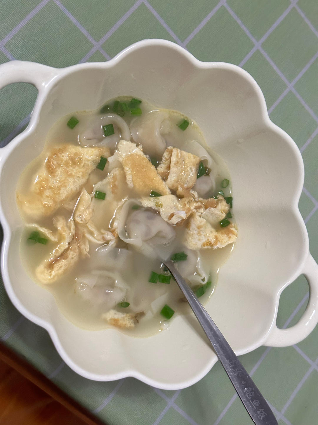 煮冷冻馄饨