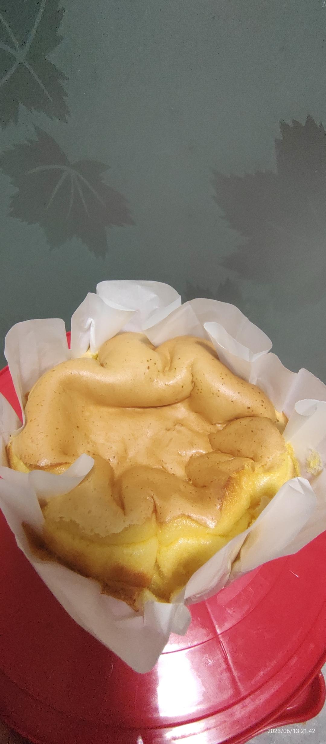 消耗蛋黄！五分钟做出好利来同款蜂蜜凹蛋糕！