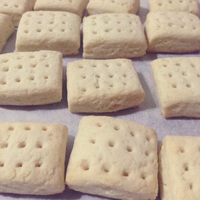 牛奶方块小饼干