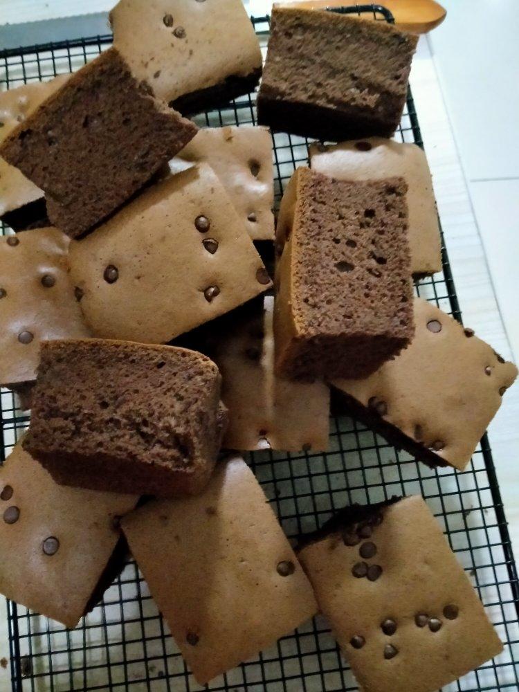 8寸古早巧克力蛋糕（不消泡、低糖经典配方）