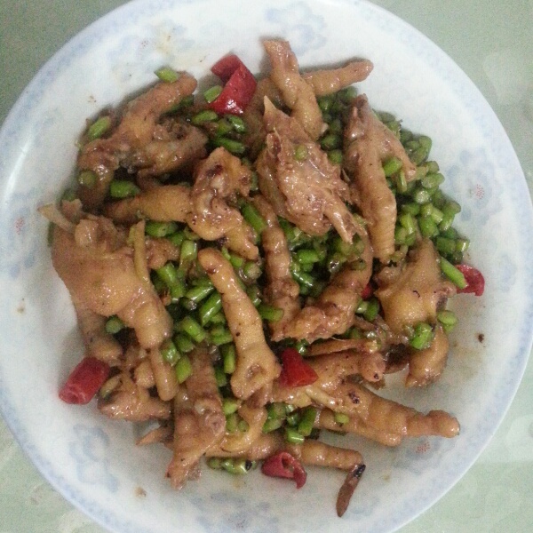 红烧鸡爪