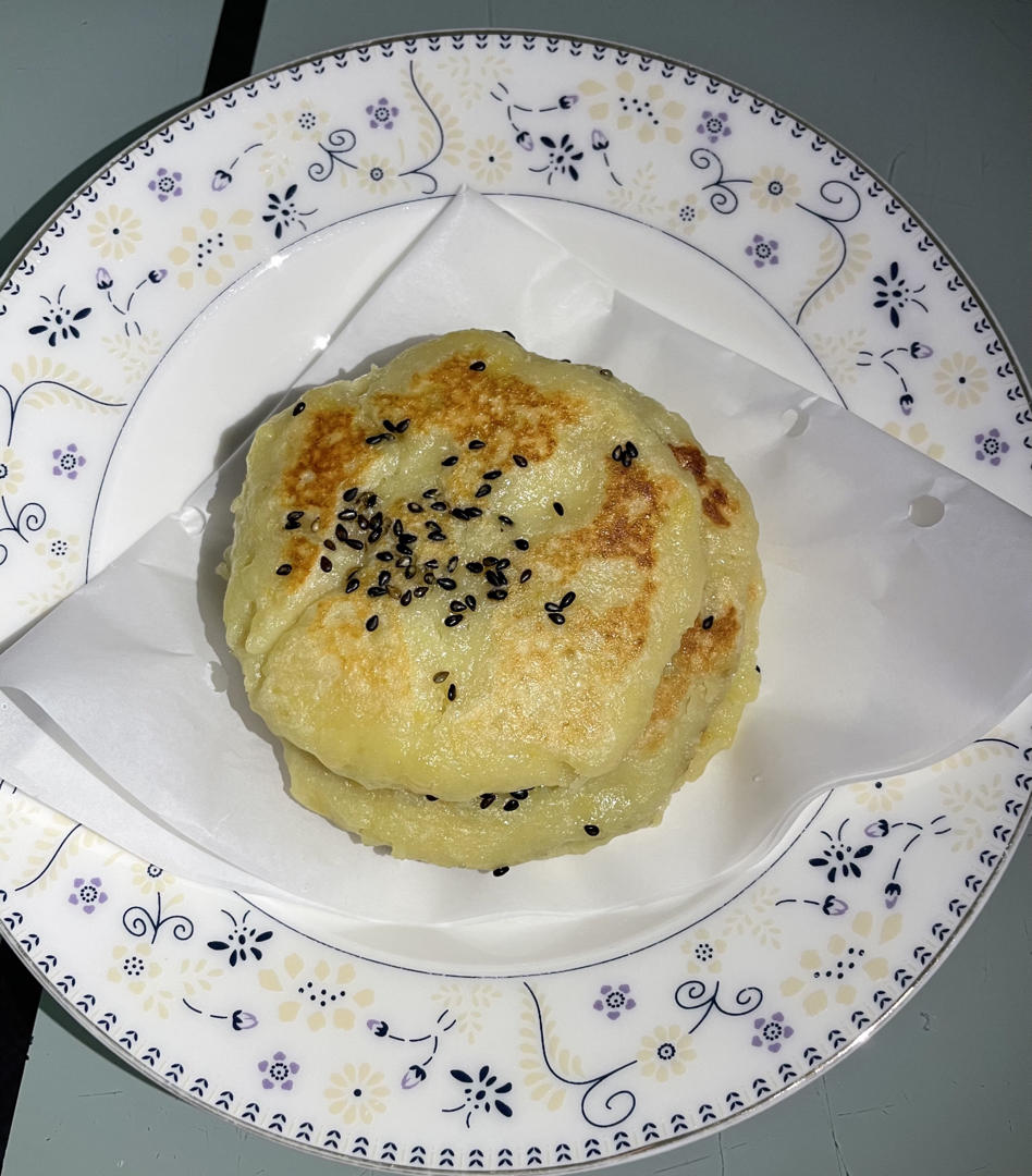 十一个月宝宝辅食：简单的奶香土豆饼